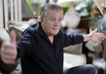 Francisco interpreta el Himno de la Comunitat en Cheste en el año más emotivo: «Momentos así no se viven, se sienten»